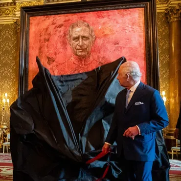 チャールズ国王の新しい肖像画が公開される