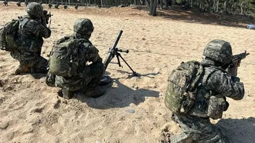 急激に少子化進む韓国 軍も兵士確保に苦心(2/2)