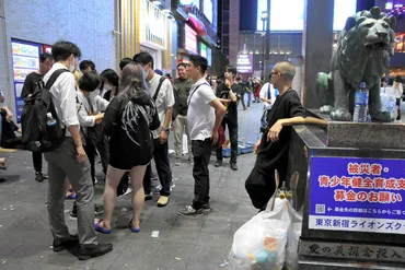 新宿歌舞伎町「トー横」で一斉補導 未成年26人、緊急搬送の少女も:朝日新聞