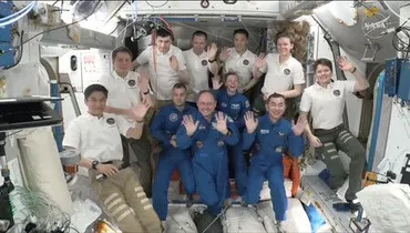 油井さん、ISS到着=米宇宙船ドッキング、大西さん出迎え