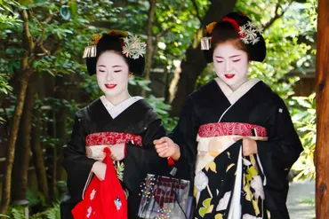 八朔の挨拶まわり 「京都・祇園甲部芸妓、佳つ雛日記!」vol.5