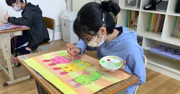 授業中の暇つぶし、みんなはどうしてる？ バレない？ 集中力アップ？ 授業を乗り切るためのヒント大公開！授業中の退屈を打破！ 試験への影響は？ バレない？ 集中力もアップ！ 賢く乗り切る暇つぶし術