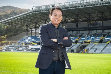 FC今治高校 学園長の岡田武史が導く 「ヒストリック・キャプテンシップ」をもとう！ 