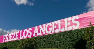 フリーズ・ロサンゼルスとは？アートフェアの変遷と、ロサンゼルス・アートシーンへの影響とは？アートフェア『フリーズ・ロサンゼルス』の歴史と、ロサンゼルスのアートシーンへの影響