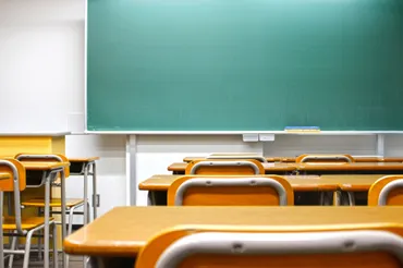 高校生・中学生必見!!授業中にできる暇つぶし方法【先生に怒られないorバレない】 