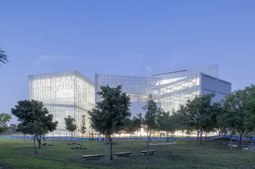 SANAAによる〈台中緑美図〉が台湾・台中にオープン 