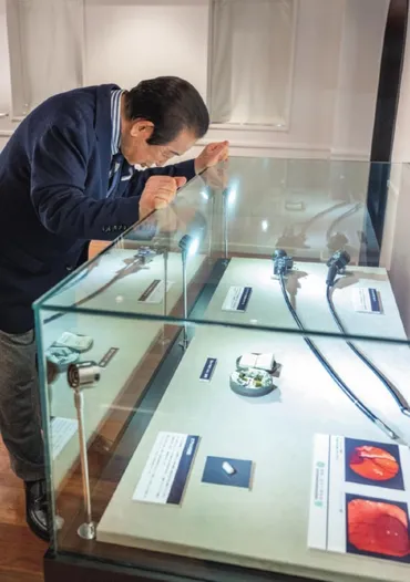 東京大学本郷キャンパス散策！歴史、建築、文学、医学、そして美食…魅力の秘密を探る？東大本郷キャンパス：歴史的建造物と文学、医学、美食が織りなす魅力