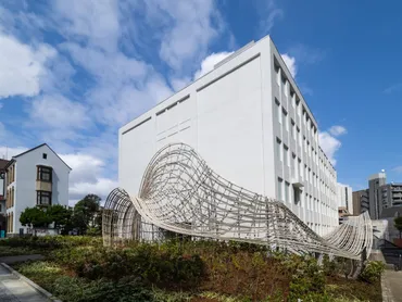 早稲田大学国際文学館（村上春樹ライブラリー） – SFM