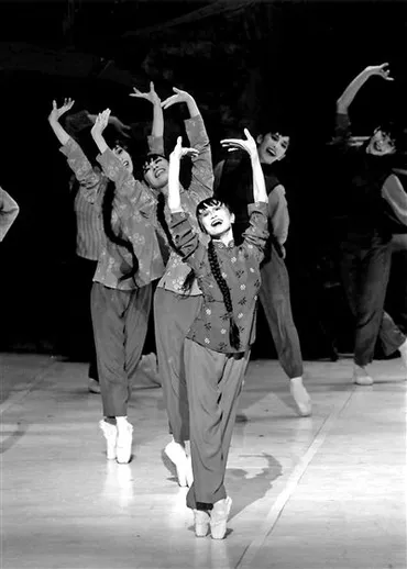 松山バレエ団の歴史と未来？中国公演、白毛女、森下洋子、くるみ割り人形、白鳥の湖などバレエ団の国際交流と公演情報