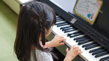 ピアノ教室の選び方？：ドレミ音楽教室の魅力と、ピアノ初心者のための基礎練習とは？音楽の扉を開く：ドレミ音楽教室とピアノの基礎