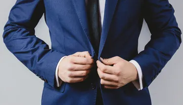 ビジネスでよく聞く「TPOに合わせて」は和製英語だった！意味や使い方を解説