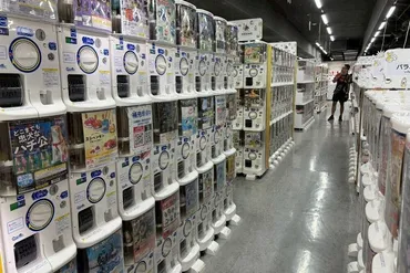 カプセルトイ市場はどうなる？60周年を迎えたカプセルトイ市場の現在と未来を徹底解説！カプセルトイ市場、60年の歴史と最新トレンド