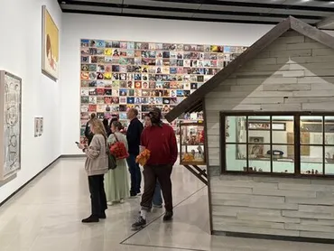 世界で最も影響力ある100人゛のアートが語るもの 奈良美智氏がロンドンで大規模回顧展を開催