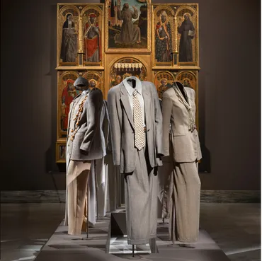 ジョルジオ・アルマーニ50周年記念プロジェクト「ARMANI/Archivio」とは？銀座タワーでの特別展の内容も明らかに？アルマーニ50年の軌跡を紐解く、銀座タワーでの特別展「ARMANI/Archivio」