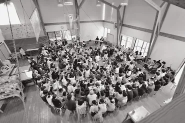 インタビュー】堀 真一郎（きのくに子どもの村学園学園長・79歳）「学年がない、テストも通知表もない。学校は楽しくなければならないのです」 