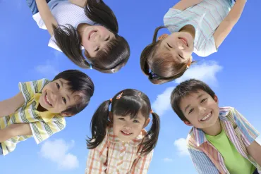 フリースクールとは？不登校の子どもたちの新たな学びの場とは？不登校児童生徒の学びを支える、フリースクールの多様な役割