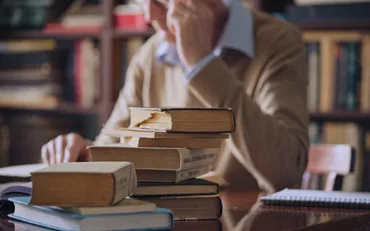 尊敬の気持ちを表す「私淑」とは？ 誤用しないための知識を例文でチェック 