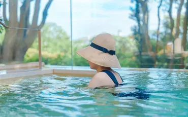 『享楽的』ってどんな意味？ メリット・デメリットを徹底解説！『享楽的』の意味、類語、対義語、メリット・デメリット