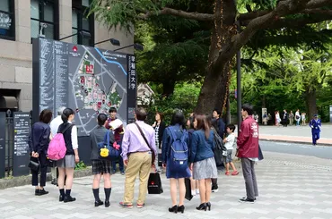 早稲田大学キャンパスツアーとは？魅力や詳細を徹底解説！(早稲田、キャンパスツアー、学生)早稲田大学キャンパスツアーの魅力を徹底解剖！