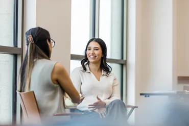 年齢を英語で伝えるときの適切な言い方（答え方）を解説します 