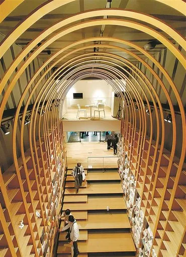 村上春樹ライブラリーがオープン】早大国際文学館／物語を拓こう、心を語ろう 