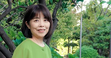 俵万智さん「アボカドの種」3年ぶり歌集 揺れる心、つむぐ時間も歌なんだ