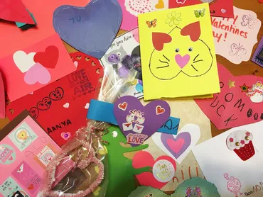 アメリカのバレンタインデー事情とは？日本との違いや楽しみ方をご紹介(？)愛と感謝を伝える日、プレゼントと市場規模、過ごし方や日本との違いまで