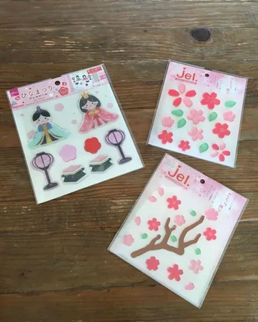 100均ひな祭りグッズでお祝い！手軽で可愛い飾り付けアイデアを紹介！（ひな祭り、100均グッズ）？100円ショップのひな祭りグッズ：ダイソー、セリア、キャンドゥでおしゃれに節句をお祝い！