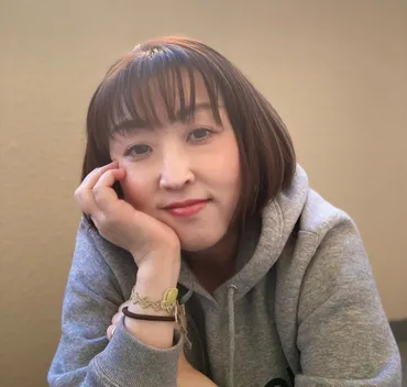 フリーランス作家、小林久乃の多才な活動とは？〜あいづち、Voicy、結婚観まで？小林久乃：多岐にわたる執筆活動と、自身の経験に基づく言葉たち