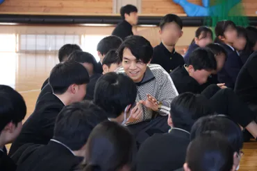 クイズ王・伊沢拓司率いるQuizKnockの学校訪問プロジェクト「QK GO」が、47都道府県訪問を達成しました！ 