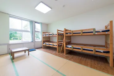栃木県】「宿泊」も「体験」もできる゛廃校゛に泊まろう！『星ふる学校くまの木』