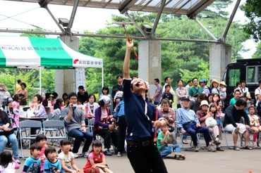 大道芸の魅力とは？ 投げ銭、ストーリーブランディング、成功への道を探る！(？)大道芸の世界へようこそ！ パフォーマンス、投げ銭文化、成功の秘訣とは？