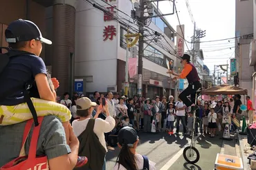 投げ銭で生きていく! 「お金をかけず好きなことだけして暮らす」曲芸師・縁さん