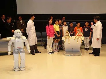 日本科学未来館とホンダ、ASIMOを教材にした「ASIMO理科授業」