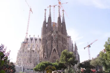 スペイン・バルセロナにあるアントニ・ガウディによる未完にして最高傑作「サグラダ・ファミリア」
